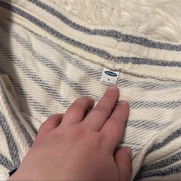 Terry cloth stripe beach shorts old navy XL - Picture 3 of 5